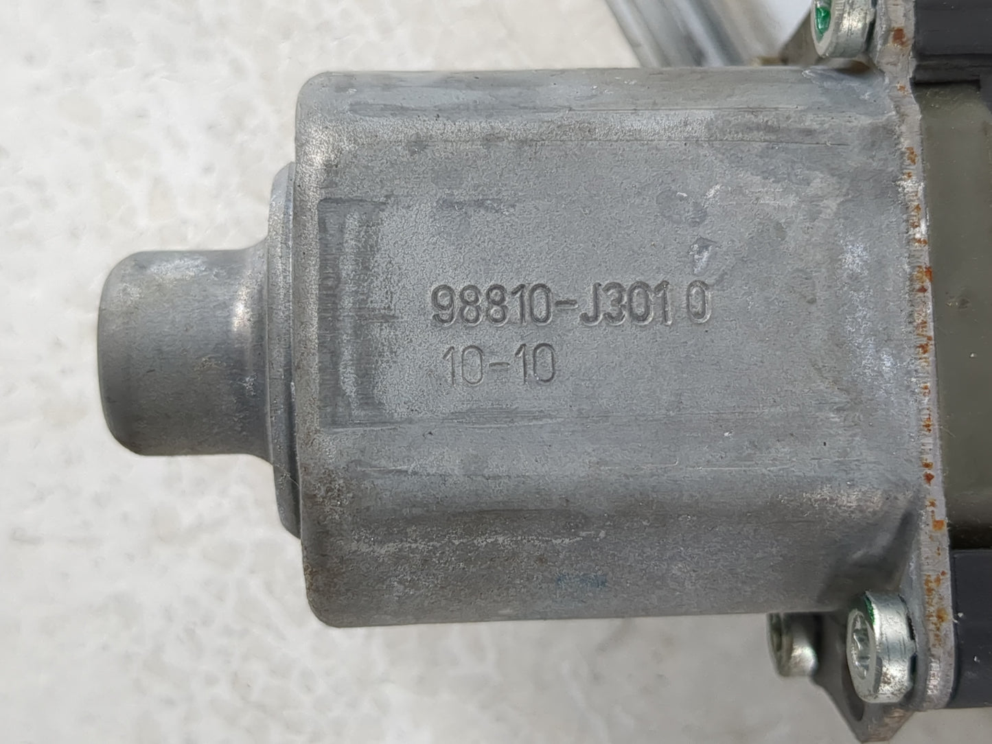 2011-2012 Chevrolet Cruze Used Window Regulator Right Passenger Rear - Oemusedautoparts1.com