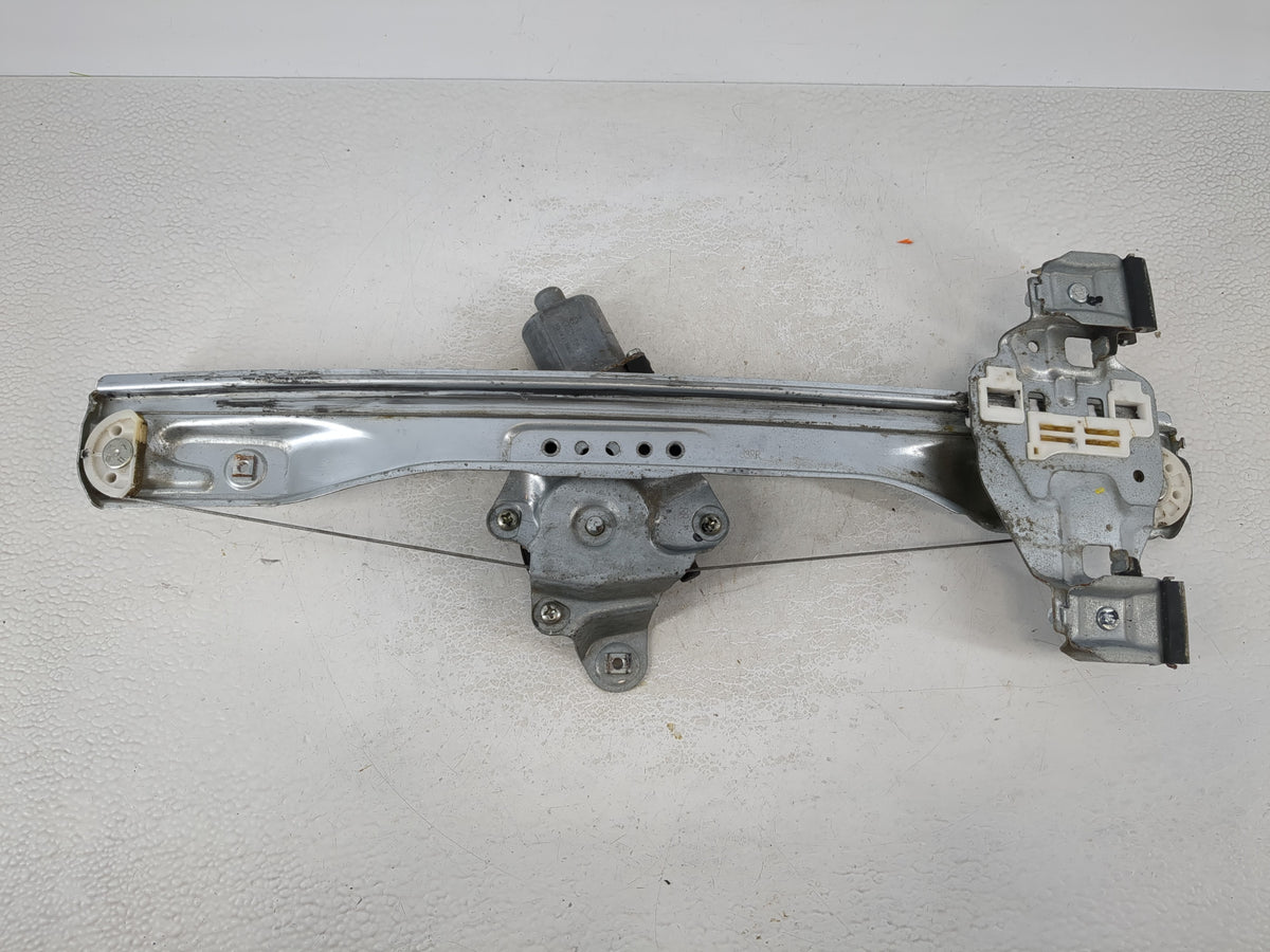 2011-2012 Chevrolet Cruze Used Window Regulator Right Passenger Rear 1035527 - Oemusedautoparts1.com