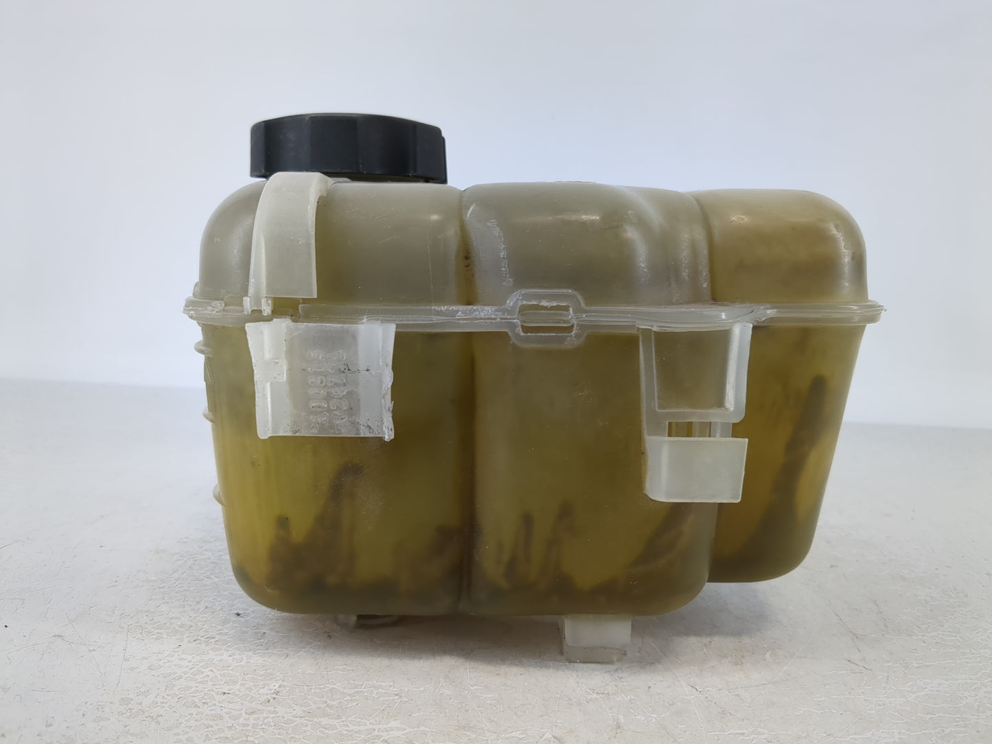 2011 Chevrolet Cruze Radiator Coolant Overflow Expansion Tank Bottle 1035551 - Oemusedautoparts1.com