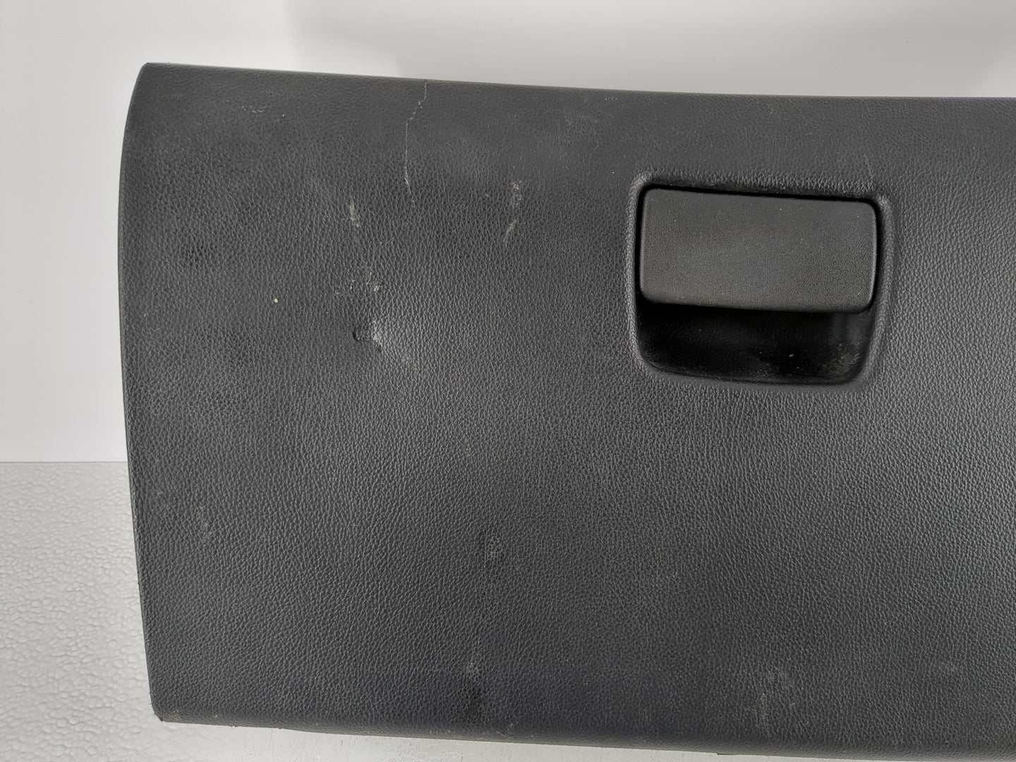 2011 Chevrolet Cruze Passenger Glove Box Door Storage Compartment 1035567 - Oemusedautoparts1.com