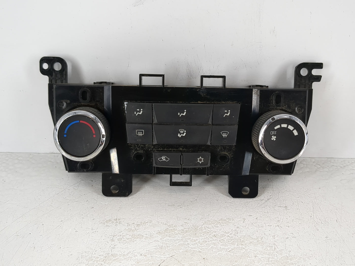 2011-2012 Chevrolet Cruze Climate Control Module Temperature AC/Heater Replacement Fits Fits 2011 2012 OEM Used Auto Parts -