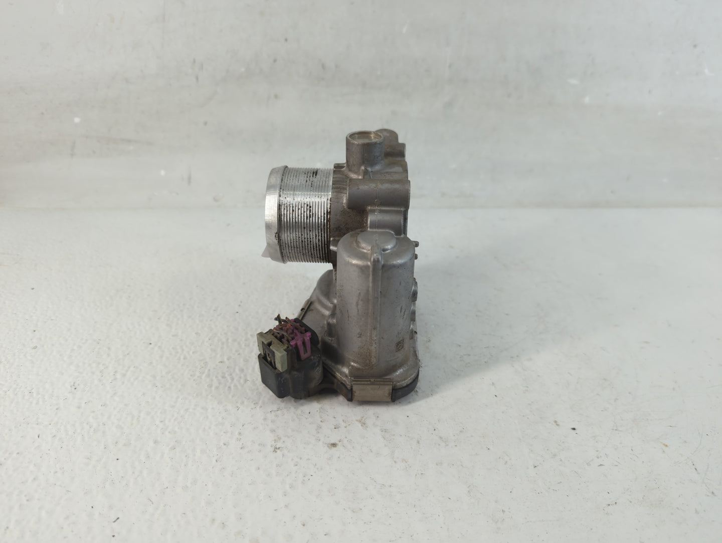 2011-2016 Chevrolet Cruze Throttle Body P/N:55565489 Fits Fits 2011 2012 2013 2014 2015 2016 2017 2018 2019 2020 2021 OEM Us
