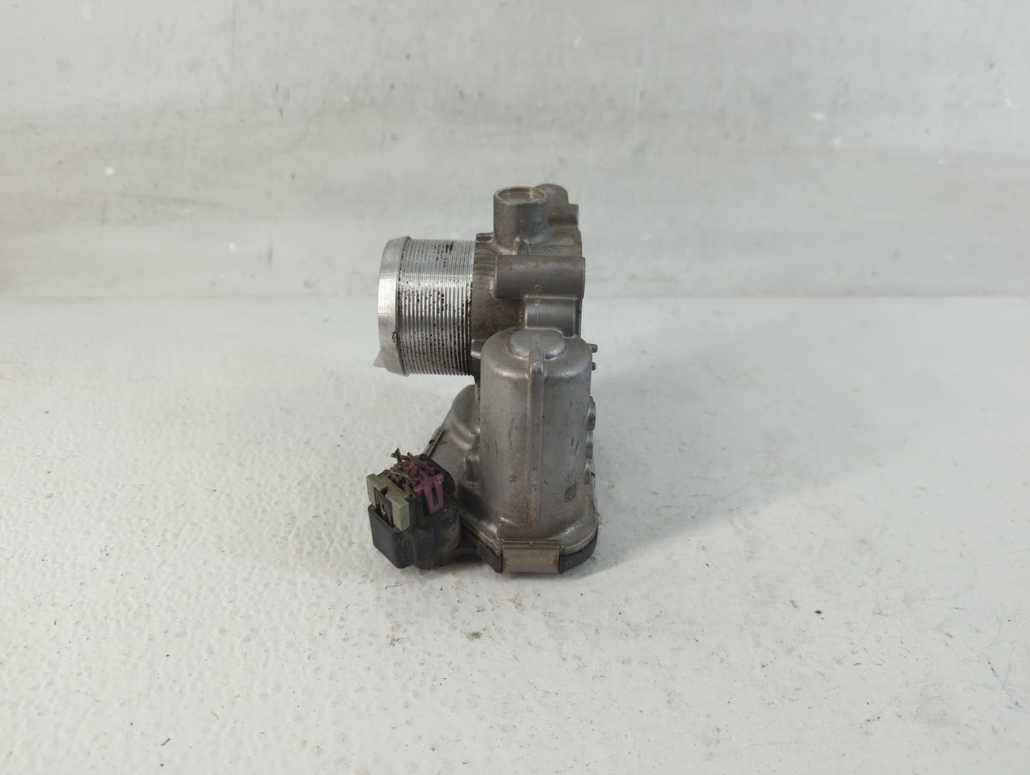 2011-2016 Chevrolet Cruze Throttle Body P/N:55565489 Fits Fits 2011 2012 2013 2014 2015 2016 2017 2018 2019 2020 2021 OEM Us