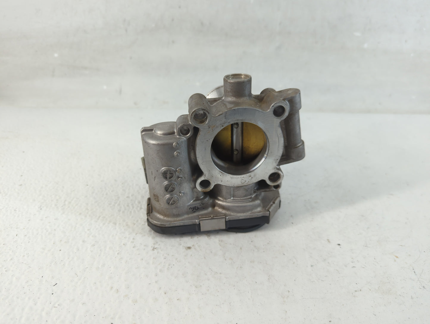 2011-2016 Chevrolet Cruze Throttle Body P/N:55565489 Fits Fits 2011 2012 2013 2014 2015 2016 2017 2018 2019 2020 2021 OEM Us