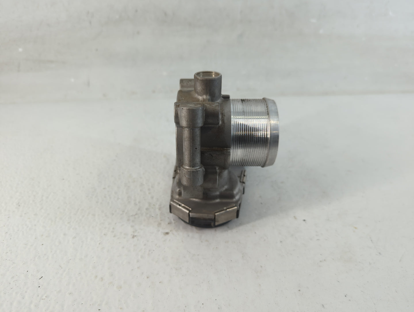 2011-2016 Chevrolet Cruze Throttle Body P/N:55565489 Fits Fits 2011 2012 2013 2014 2015 2016 2017 2018 2019 2020 2021 OEM Us