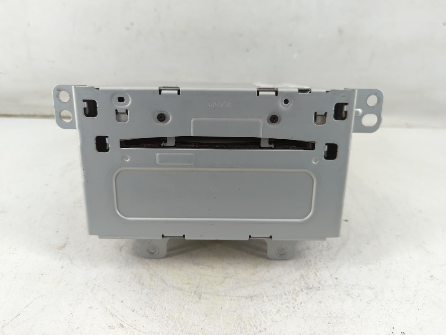 2011 Chevrolet Cruze Radio AM FM Cd Player Receiver Replacement P/N:20983517 Fits Fits 2010 OEM Used Auto Parts - Oemusedaut