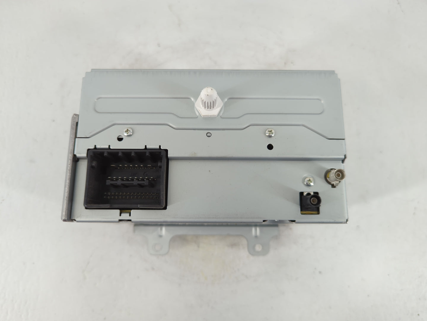 2011 Chevrolet Cruze Radio AM FM Cd Player Receiver Replacement P/N:20983517 Fits Fits 2010 OEM Used Auto Parts - Oemusedaut