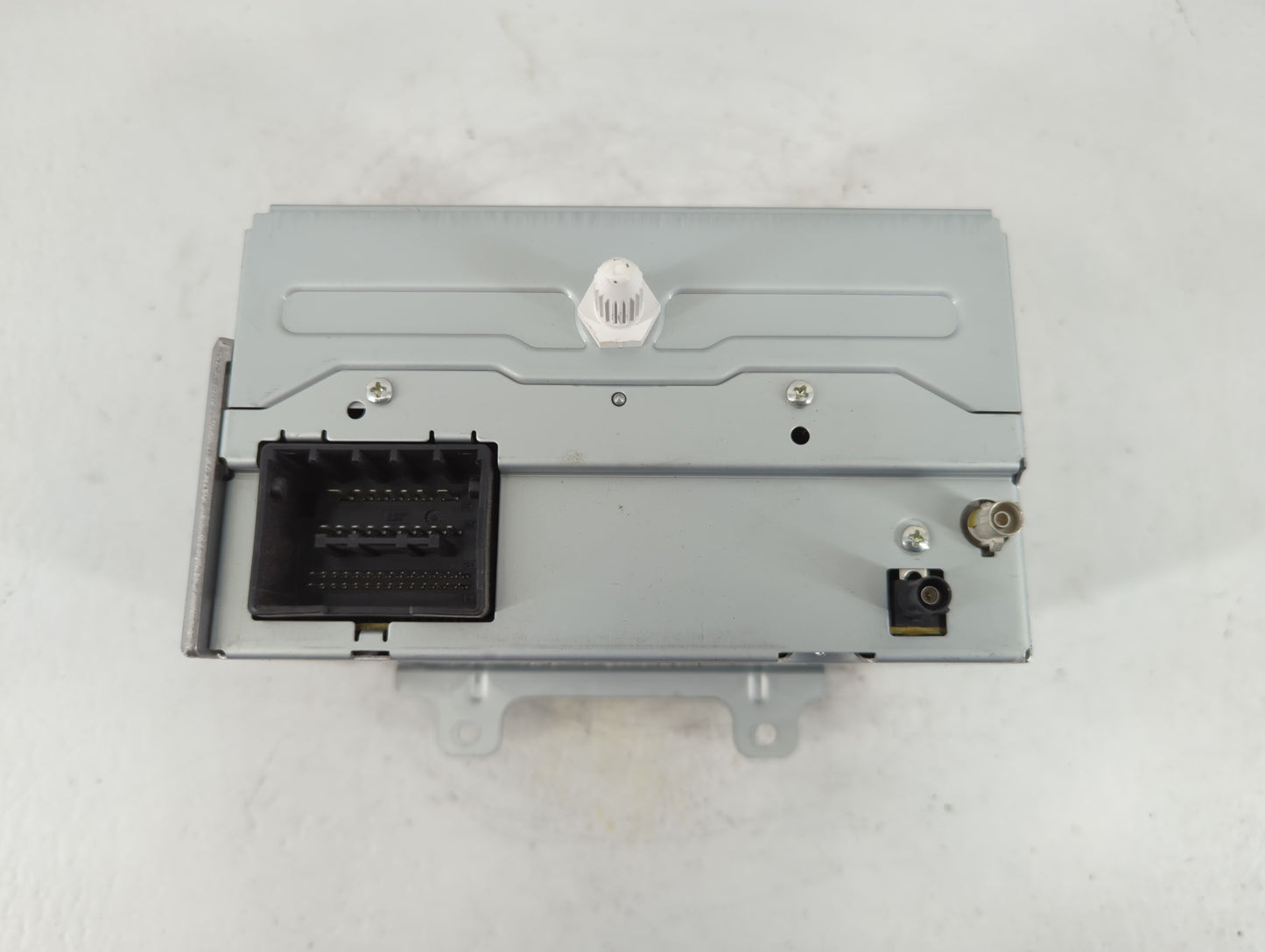 2011 Chevrolet Cruze Radio AM FM Cd Player Receiver Replacement P/N:20983517 Fits Fits 2010 OEM Used Auto Parts - Oemusedaut