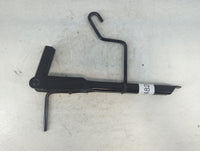 2011 Chevrolet Cruze Spare Scissor Car Jack 1048298 - Oemusedautoparts1.com