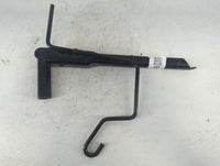 2011 Chevrolet Cruze Spare Scissor Car Jack 1048298 - Oemusedautoparts1.com
