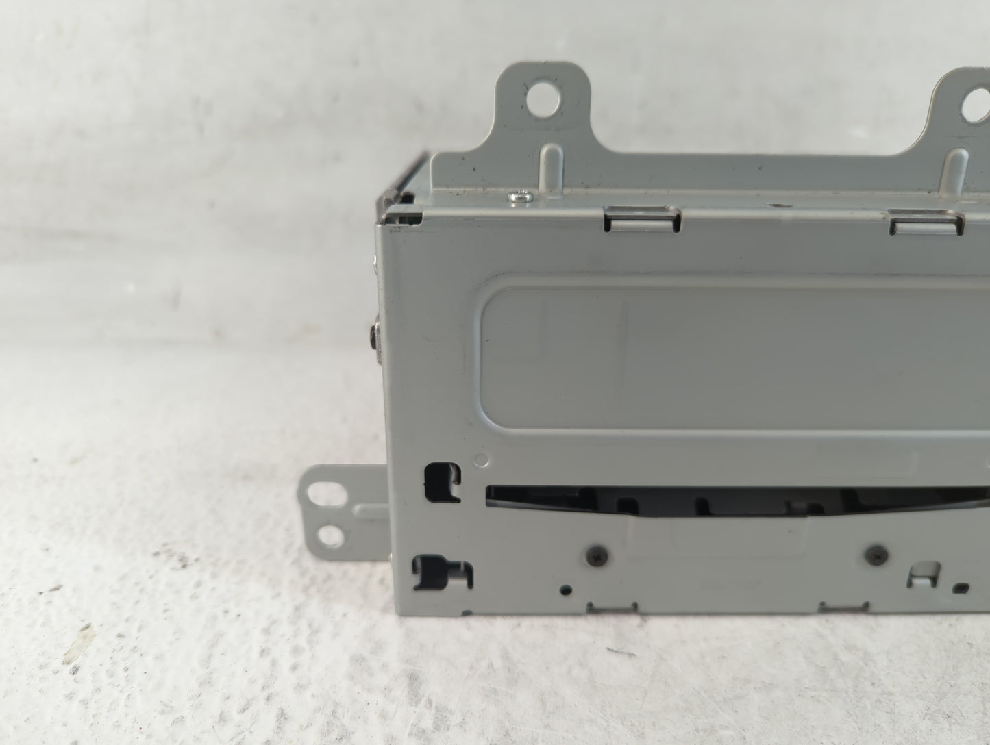 2011 Chevrolet Cruze Radio AM FM Cd Player Receiver Replacement P/N:20983517 Fits OEM Used Auto Parts - Oemusedautoparts1.co