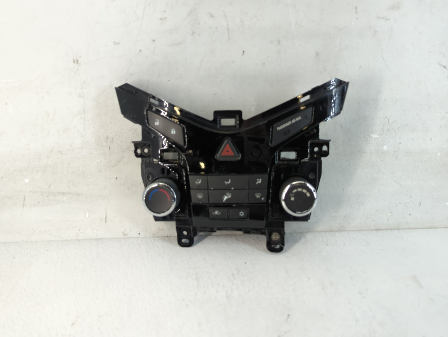 2011-2012 Chevrolet Cruze Climate Control Module Temperature AC/Heater Replacement Fits Fits 2011 2012 OEM Used Auto Parts -