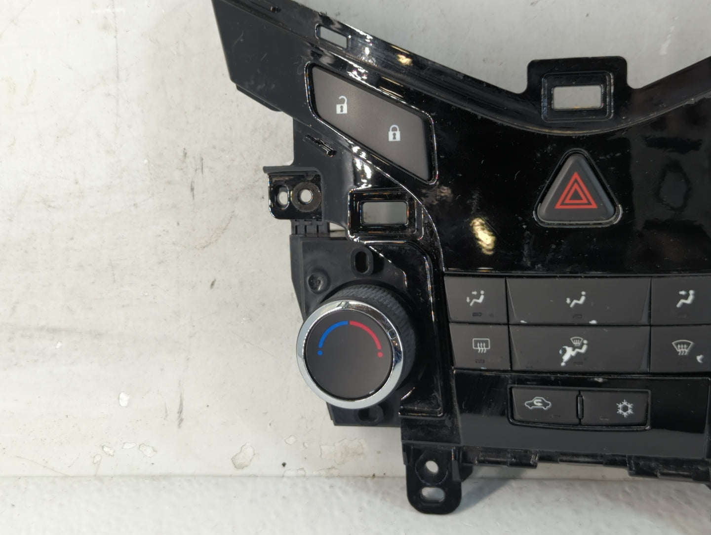 2011-2012 Chevrolet Cruze Climate Control Module Temperature AC/Heater Replacement Fits Fits 2011 2012 OEM Used Auto Parts -