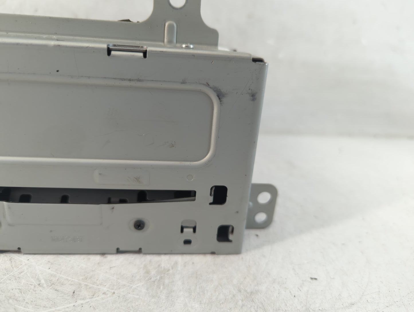 2011-2012 Chevrolet Cruze Radio AM FM Cd Player Receiver Replacement P/N:20983517 Fits Fits 2010 2011 2012 OEM Used Auto Par