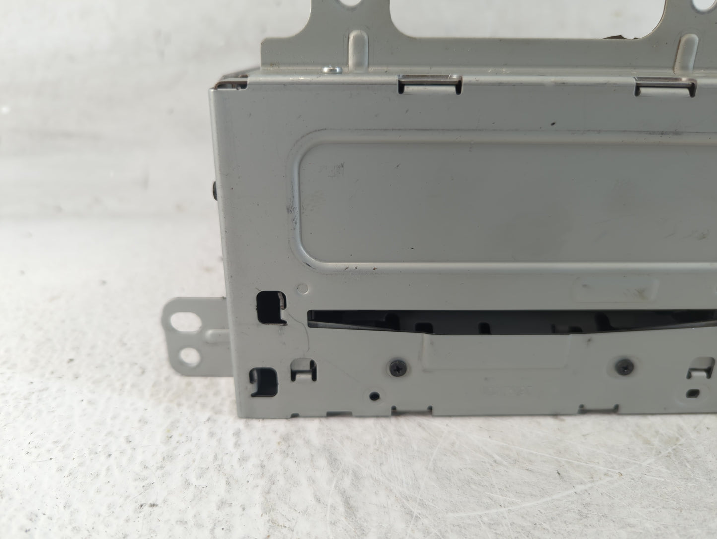 2011-2012 Chevrolet Cruze Radio AM FM Cd Player Receiver Replacement P/N:20983517 Fits Fits 2010 2011 2012 OEM Used Auto Par