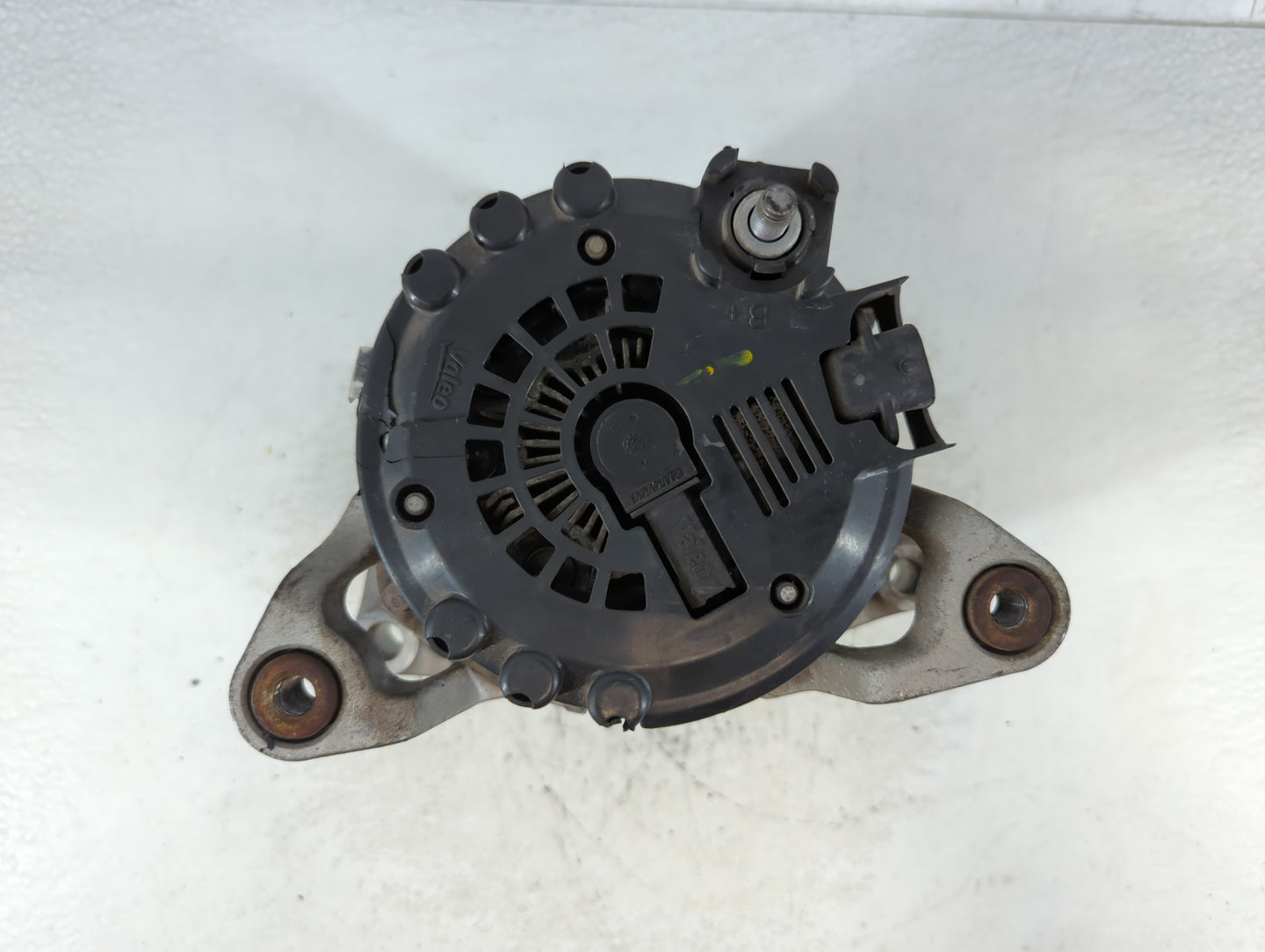 2011 Chevrolet Cruze Alternator Replacement Generator Charging Assembly Engine OEM P/N:13577154 Fits OEM Used Auto Parts - O