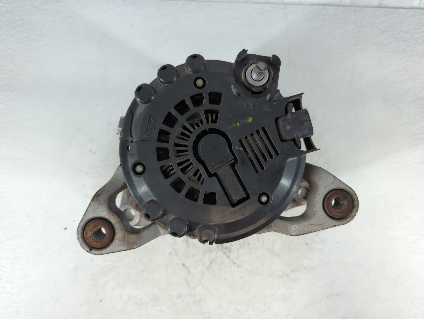 2011 Chevrolet Cruze Alternator Replacement Generator Charging Assembly Engine OEM P/N:13577154 Fits OEM Used Auto Parts - O