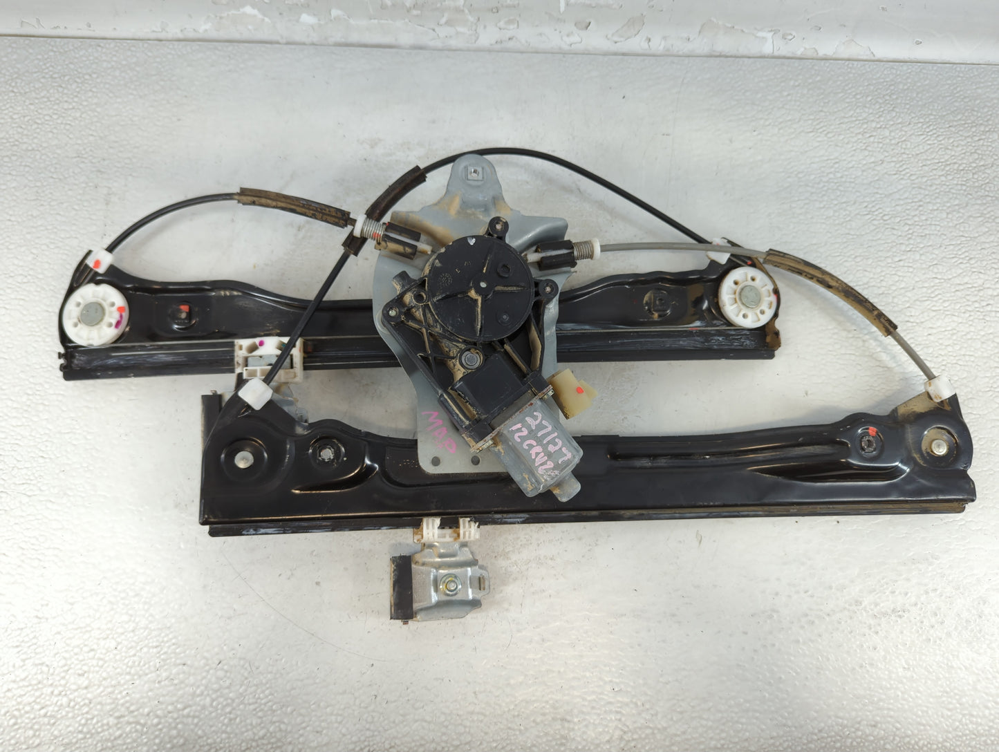 2011-2012 Chevrolet Cruze Window Regulator Passenger Front 1072980 - Oemusedautoparts1.com