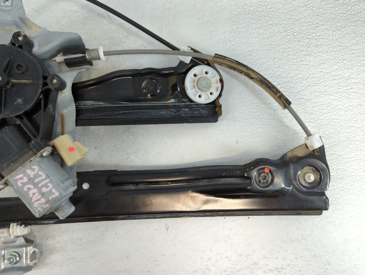 2011-2012 Chevrolet Cruze Window Regulator Passenger Front 1072980 - Oemusedautoparts1.com