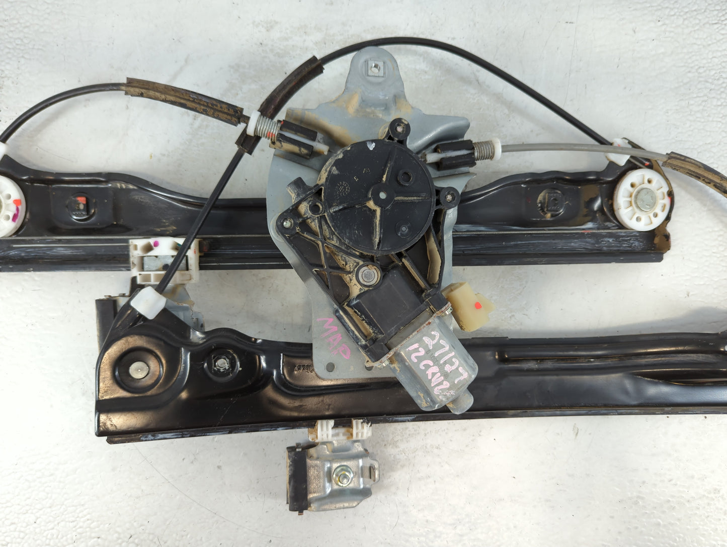 2011-2012 Chevrolet Cruze Window Regulator Passenger Front 1072980 - Oemusedautoparts1.com