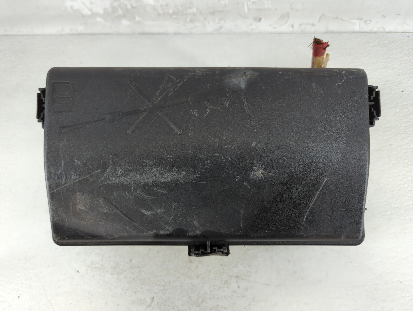 2011-2014 Chevrolet Cruze Fusebox Fuse Box Panel Relay Module P/N:95216200 Fits Fits 2011 2012 2013 2014 OEM Used Auto Parts
