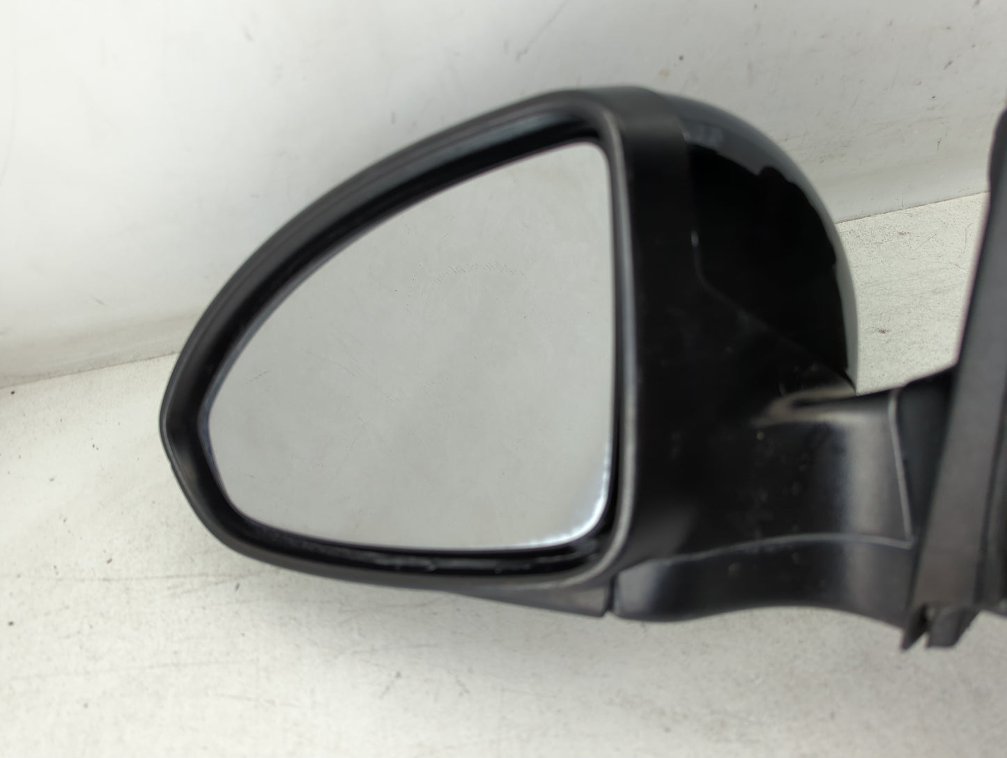 2011-2016 Chevrolet Cruze Driver Side View Mirror - Left Door Mirror OEM Used - Oemusedautoparts1.com