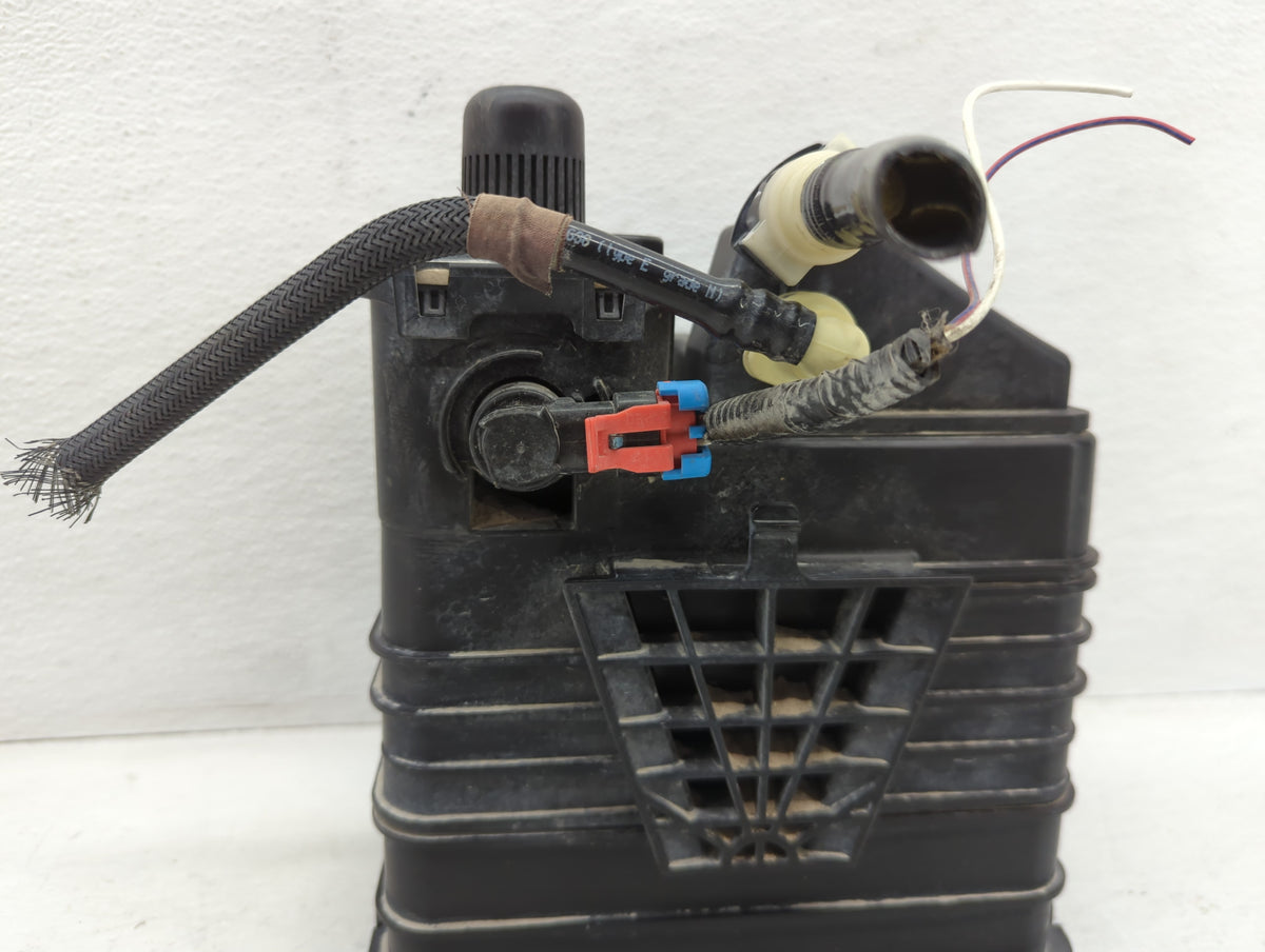 2011 Chevrolet Cruze Fuel Vapor Charcoal Canister 1084765 - Oemusedautoparts1.com