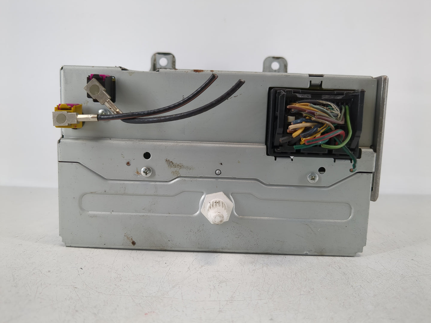 2011 Chevrolet Cruze Radio AM FM Cd Player Receiver Replacement P/N:20983517 Fits Fits 2010 OEM Used Auto Parts - Oemusedaut