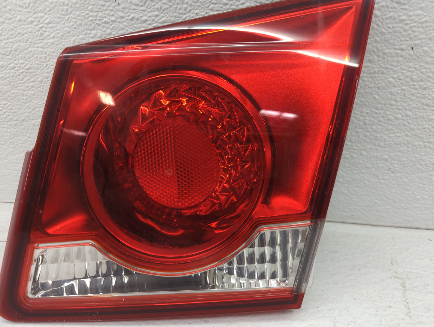 2011-2016 Chevrolet Cruze Tail Light Assembly Passenger Right OEM Fits Fits 2011 2012 2013 2014 2015 2016 OEM Used Auto Part