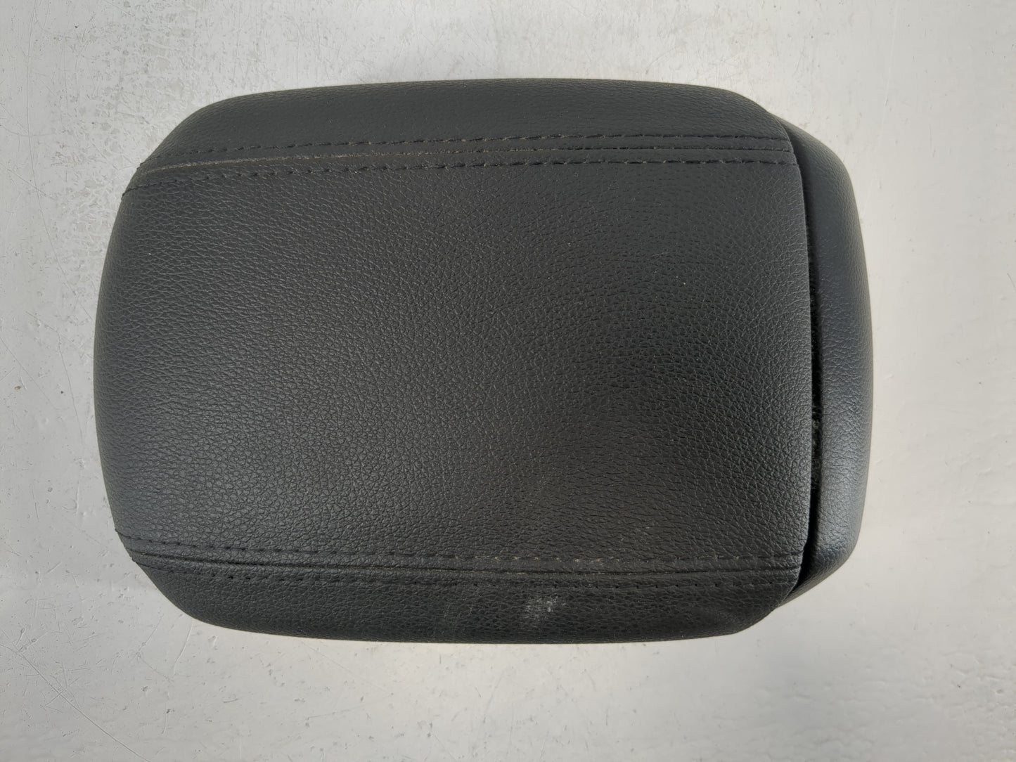 2011-2012 Chevrolet Cruze Center Console Armrest Cover Lid Fits Fits 2011 2012 OEM Used Auto Parts - Oemusedautoparts1.com