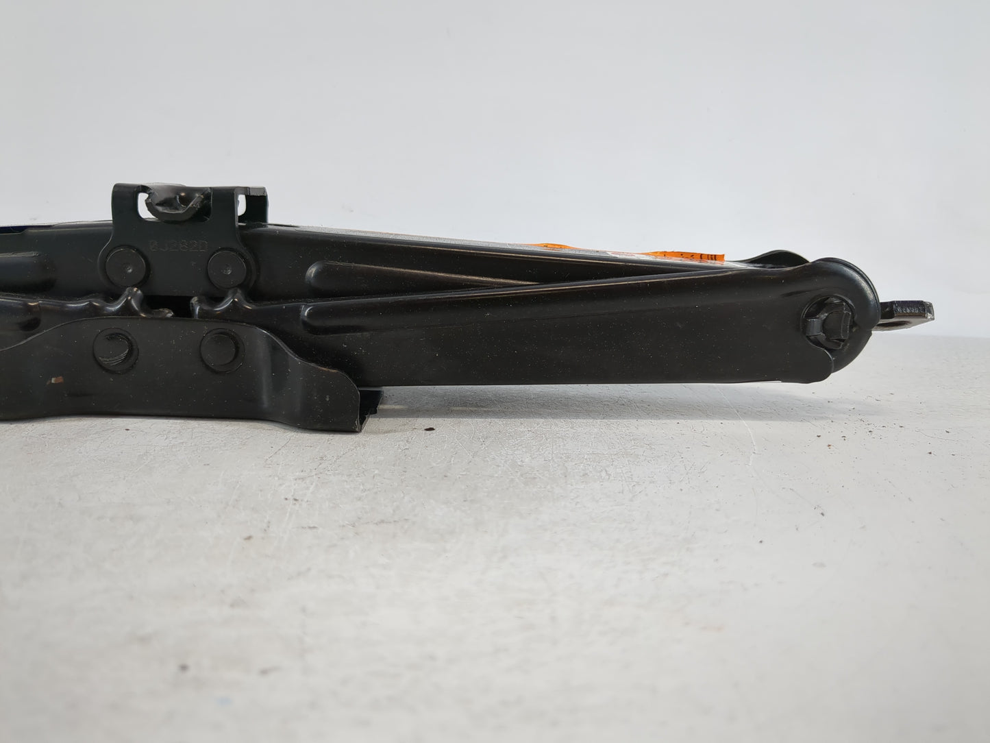 2011 Chevrolet Cruze Spare Scissor Car Jack 1100896 - Oemusedautoparts1.com