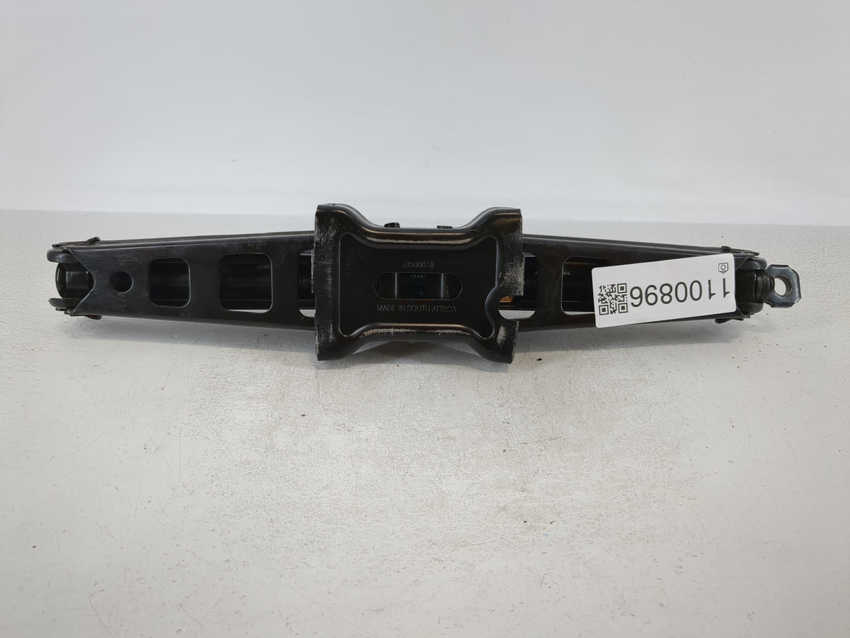 2011 Chevrolet Cruze Spare Scissor Car Jack 1100896 - Oemusedautoparts1.com