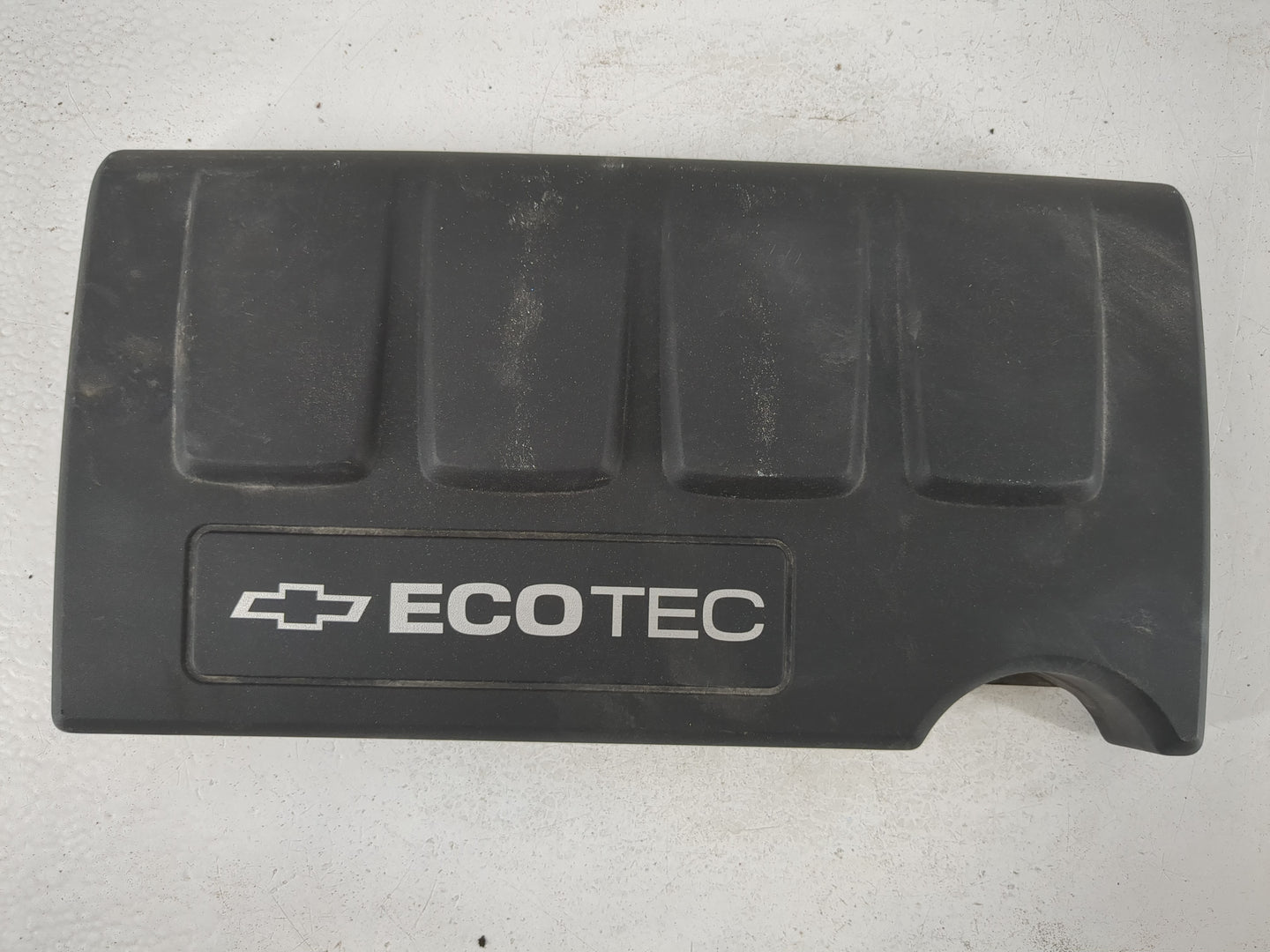 2011 Chevrolet Cruze Engine Cover - Oemusedautoparts1.com