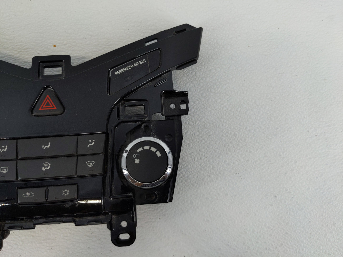 2011-2012 Chevrolet Cruze Climate Control Module Temperature AC/Heater Replacement P/N:95017054 Fits Fits 2011 2012 OEM Used