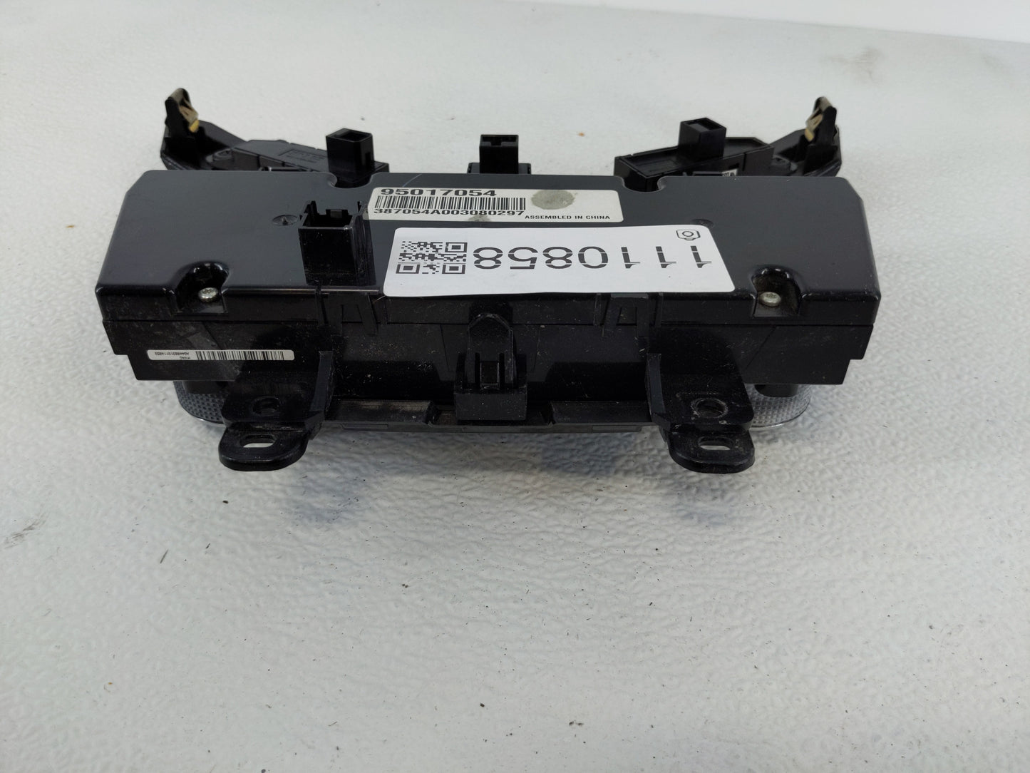 2011-2012 Chevrolet Cruze Climate Control Module Temperature AC/Heater Replacement P/N:95017054 Fits Fits 2011 2012 OEM Used