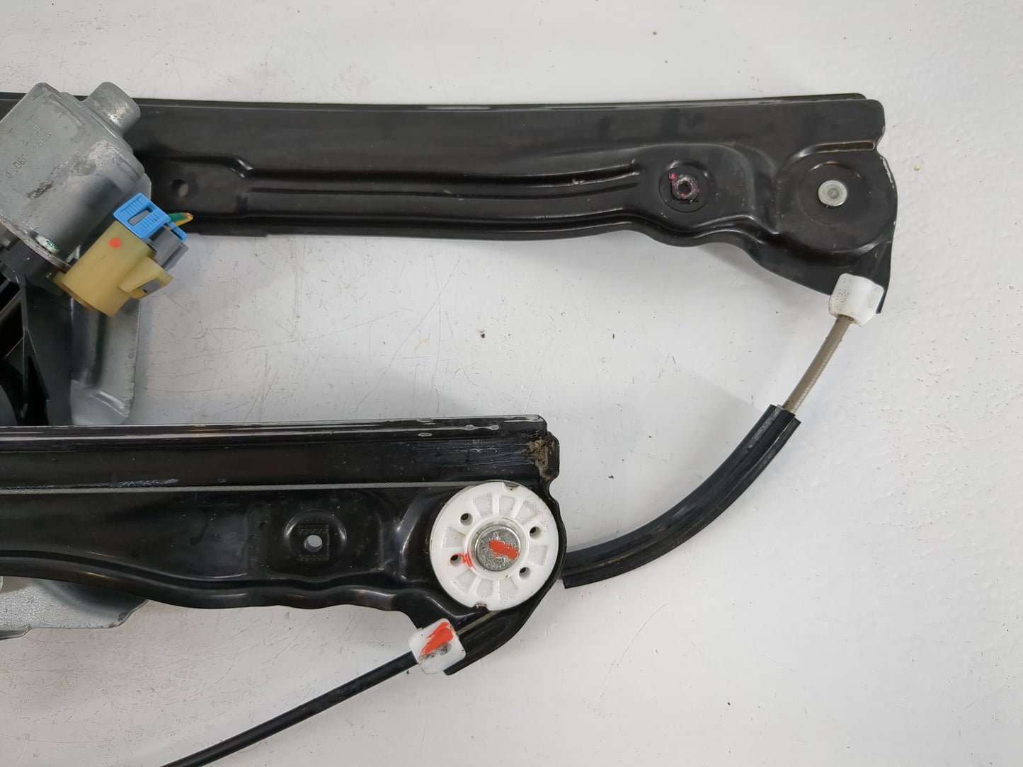 2011-2012 Chevrolet Cruze Driver Left Front Window Regulator 1112954 - Oemusedautoparts1.com