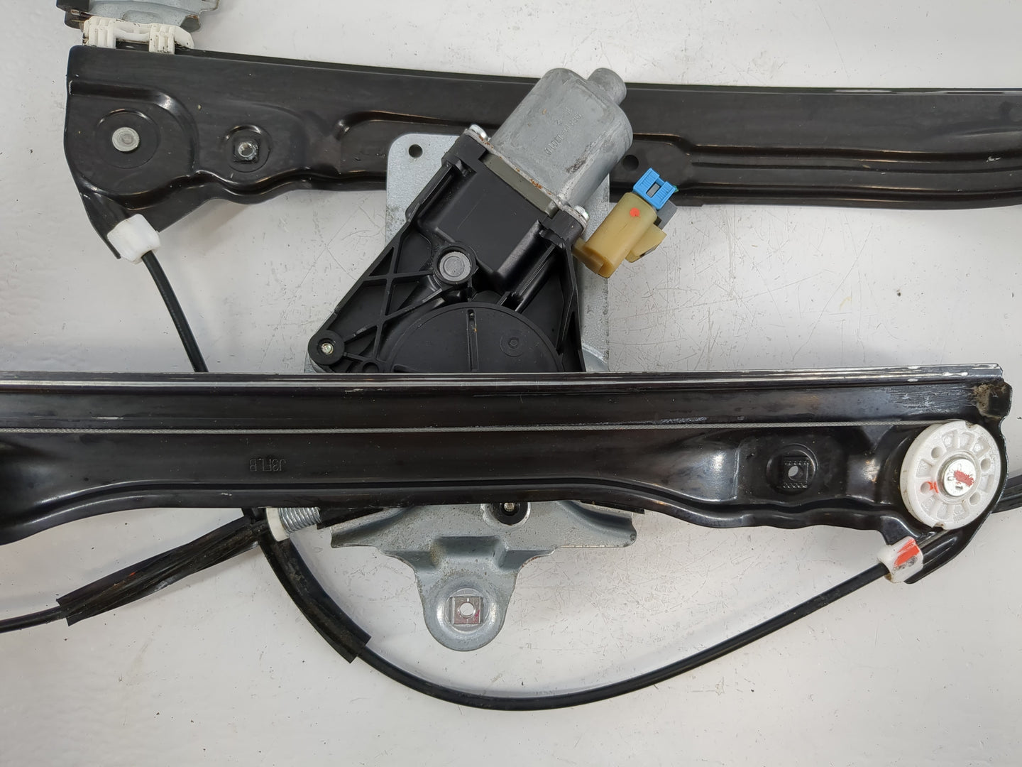 2011-2012 Chevrolet Cruze Driver Left Front Window Regulator 1112954 - Oemusedautoparts1.com