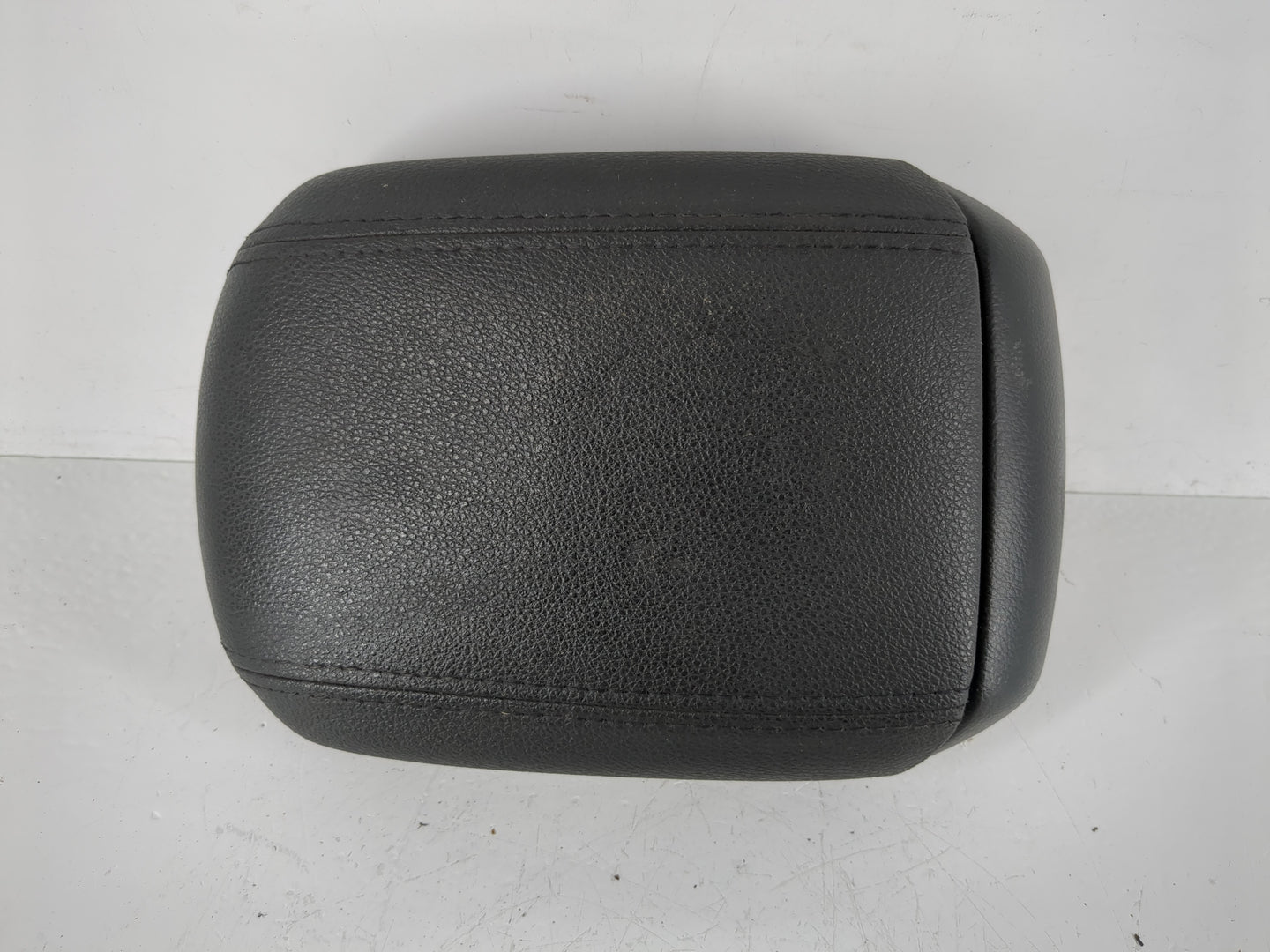 2011-2012 Chevrolet Cruze Center Console Armrest Cover Lid Fits Fits 2011 2012 OEM Used Auto Parts - Oemusedautoparts1.com