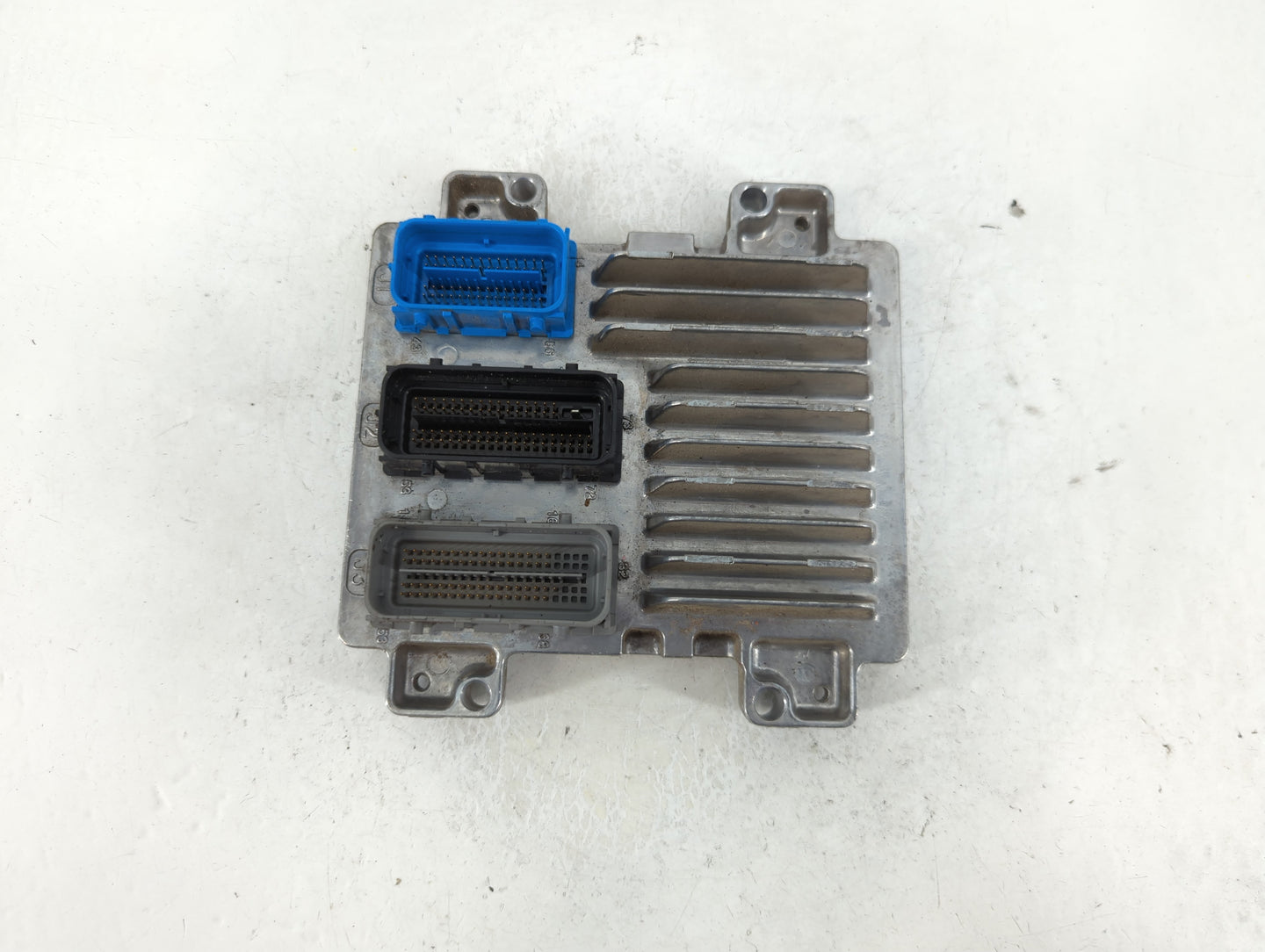 2011 Chevrolet Cruze PCM Engine Control Computer ECU ECM PCU OEM P/N:12645606 Fits OEM Used Auto Parts - Oemusedautoparts1.c