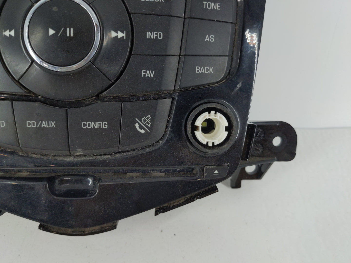 2011 Chevrolet Cruze Radio AM FM Cd Player Receiver Replacement P/N:94563269 Fits OEM Used Auto Parts - Oemusedautoparts1.co