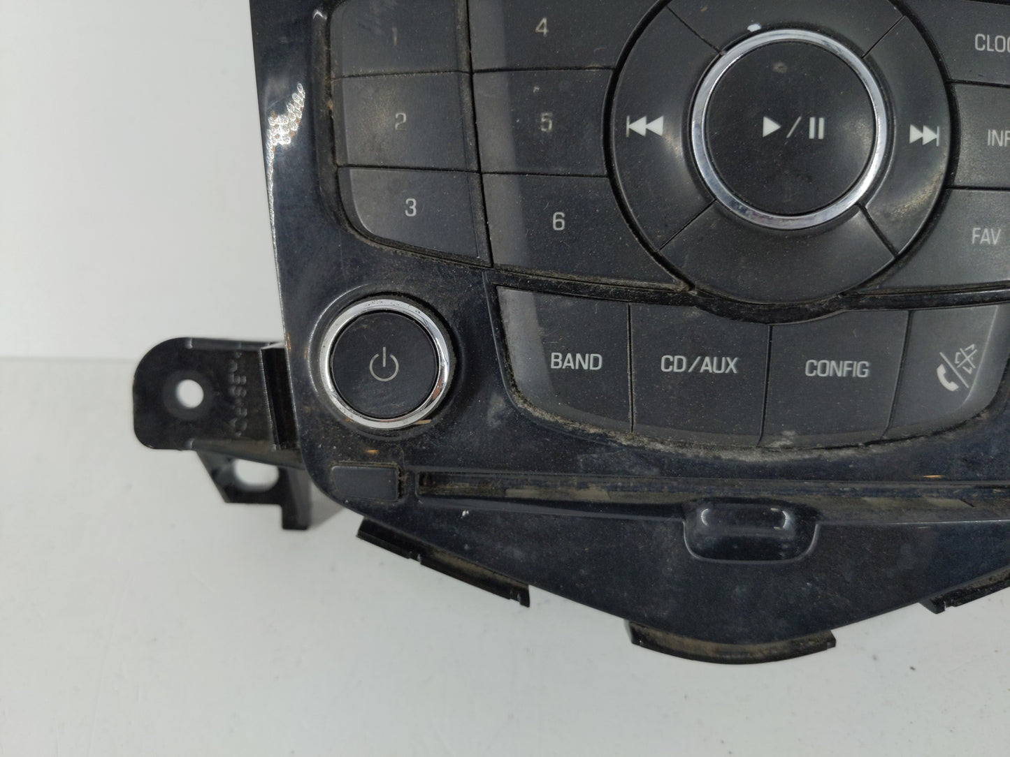 2011 Chevrolet Cruze Radio AM FM Cd Player Receiver Replacement P/N:94563269 Fits OEM Used Auto Parts - Oemusedautoparts1.co