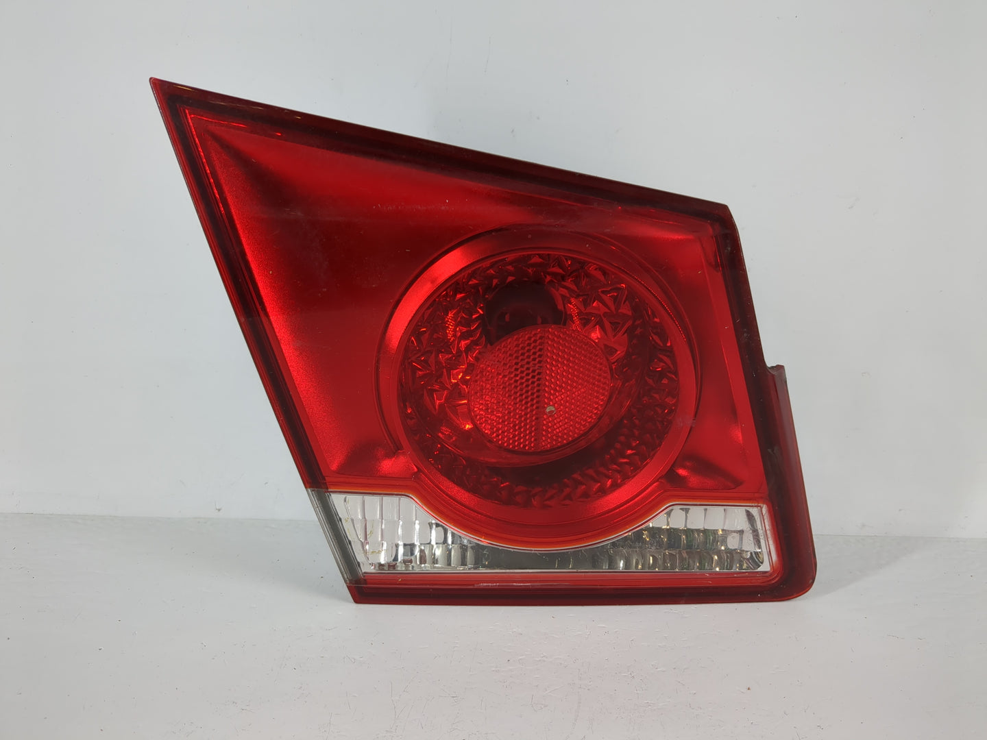 2011-2016 Chevrolet Cruze Tail Light Assembly Driver Left OEM Fits Fits 2011 2012 2013 2014 2015 2016 OEM Used Auto Parts - 