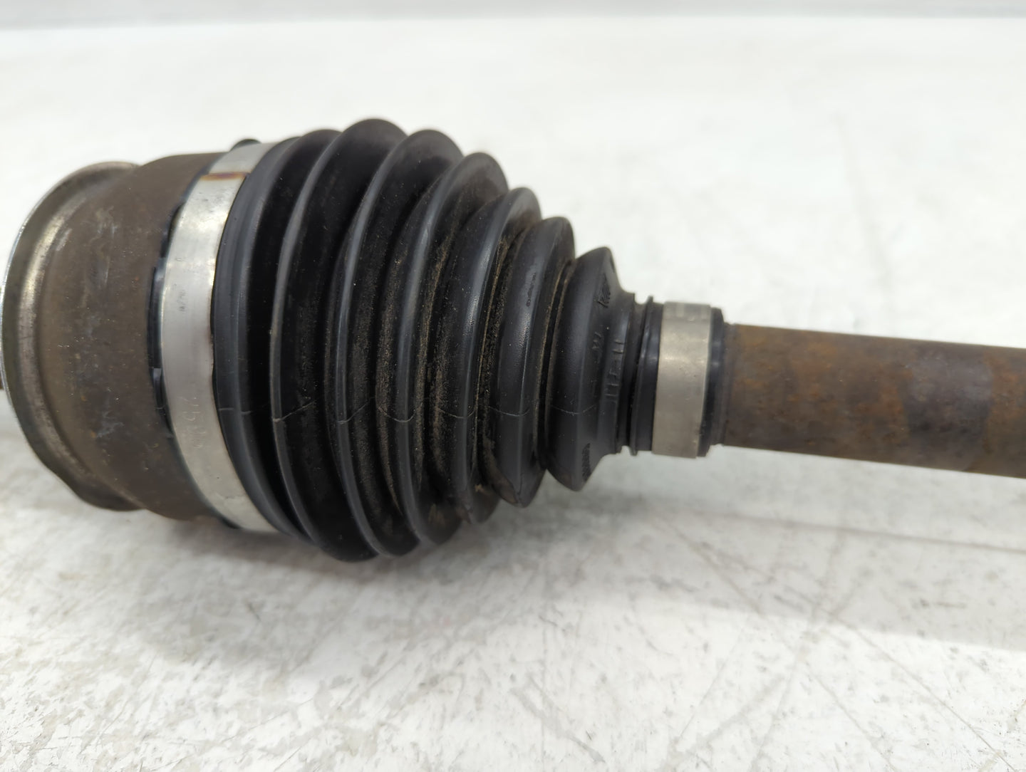 2011-2016 Chevrolet Cruze Axle Shaft Front Driver Cv C/v - Oemusedautoparts1.com