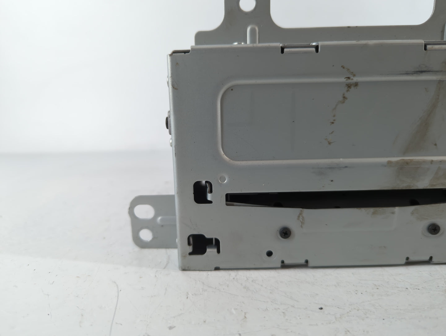 2011-2012 Chevrolet Cruze Radio AM FM Cd Player Receiver Replacement P/N:20983517 Fits Fits 2010 2011 2012 OEM Used Auto Par