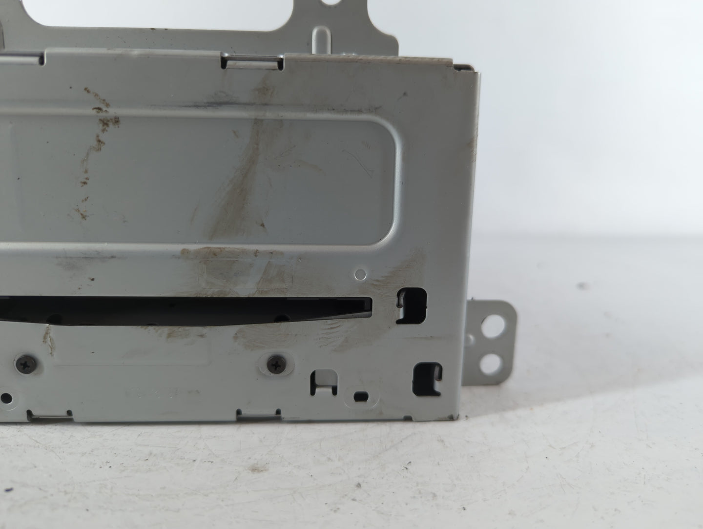 2011-2012 Chevrolet Cruze Radio AM FM Cd Player Receiver Replacement P/N:20983517 Fits Fits 2010 2011 2012 OEM Used Auto Par
