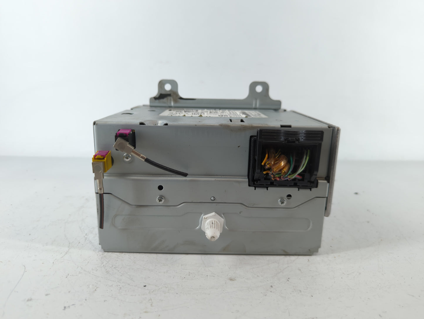 2011-2012 Chevrolet Cruze Radio AM FM Cd Player Receiver Replacement P/N:20983517 Fits Fits 2010 2011 2012 OEM Used Auto Par