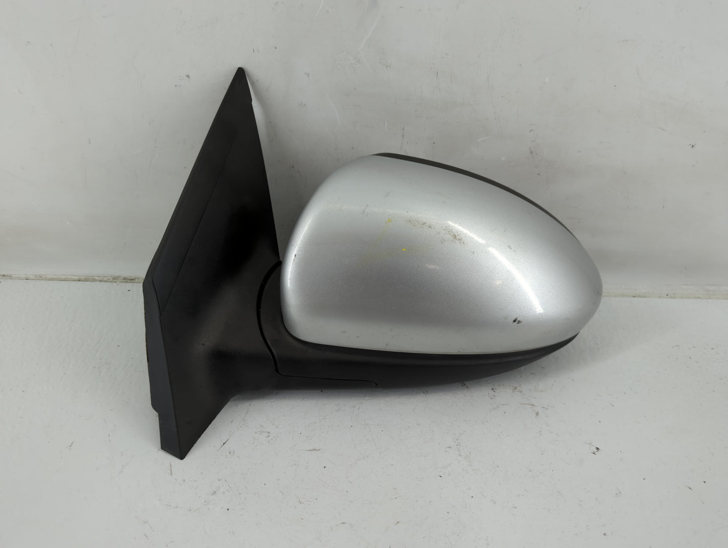 2011-2016 Chevrolet Cruze Driver Side View Mirror - Left Door Mirror OEM Used - Oemusedautoparts1.com