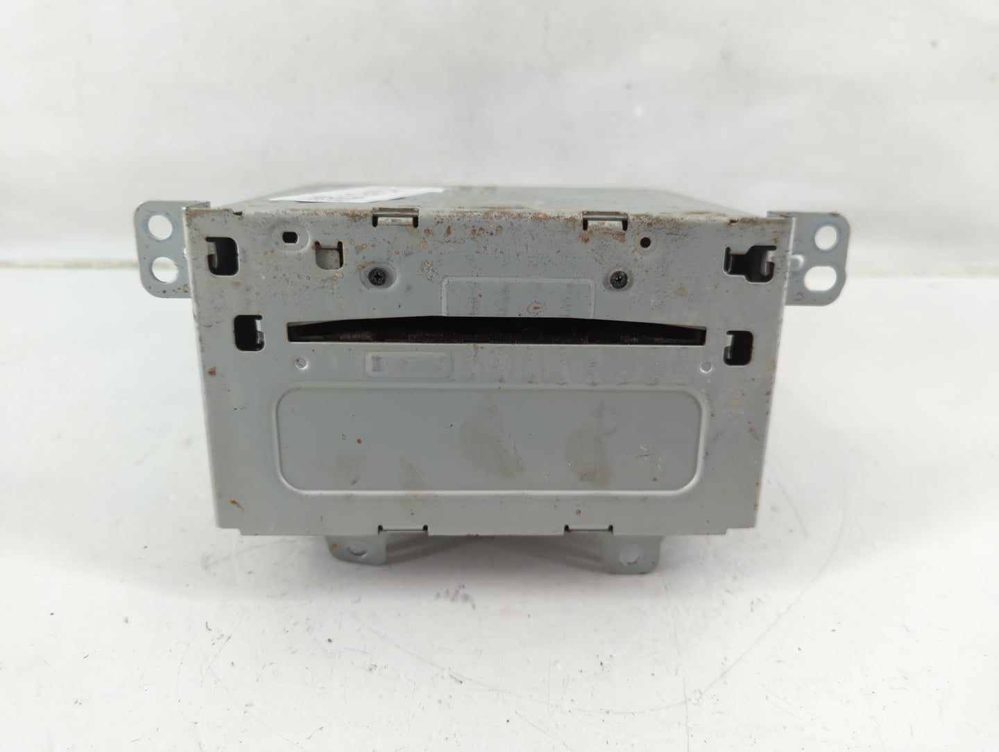 2011-2012 Chevrolet Cruze Radio AM FM Cd Player Receiver Replacement P/N:20983517 Fits Fits 2010 2011 2012 OEM Used Auto Par