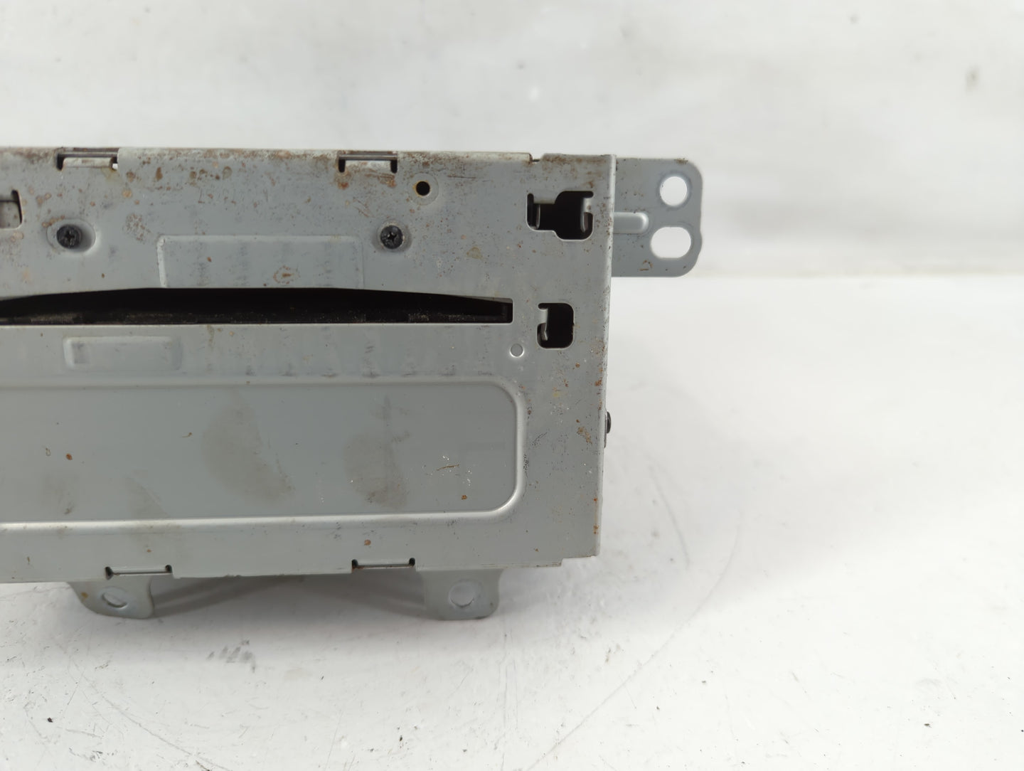 2011-2012 Chevrolet Cruze Radio AM FM Cd Player Receiver Replacement P/N:20983517 Fits Fits 2010 2011 2012 OEM Used Auto Par