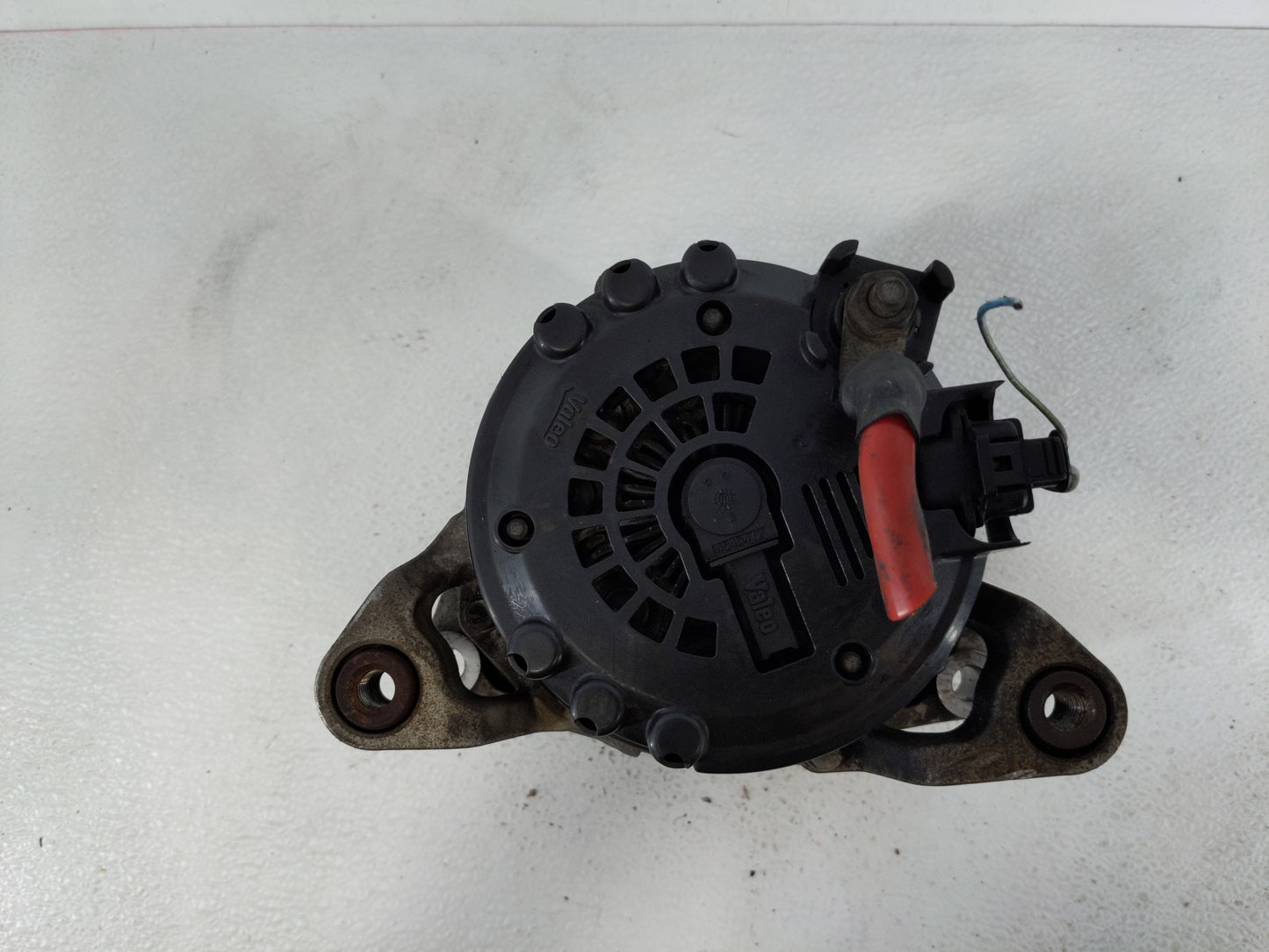 2011 Chevrolet Cruze Alternator Replacement Generator Charging Assembly Engine OEM P/N:13577154 Fits OEM Used Auto Parts - O